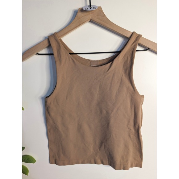 Dynamic Seamless Tank Tan Size OS (Built in shelf bra) - Picture 2 of 3